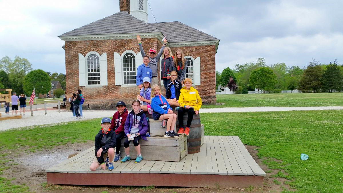 colonial williamsburg school tours